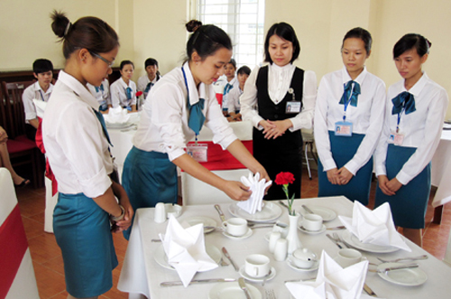 Admission of tourism professional classes at Con Dao