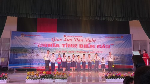 Chương trình giao lưu văn nghệ “ Nghĩa tình biển Đảo”