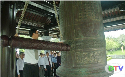 Viếng Nghĩa trang Hàng Dương và Đền thờ Côn Đảo nhân dịp Quốc khánh 2/9
