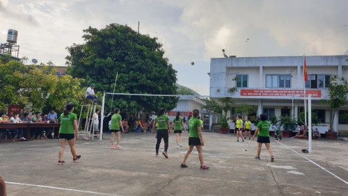 Giao lưu bóng chuyền nữ các khu dân cư huyện Côn Đảo