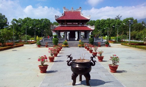 Đền thờ Côn Đảo