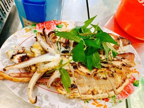 Côn Đảo tưởng ít chỗ ăn chơi, không ngờ là "thiên đường" ẩm thực đi một lần nhớ mãi