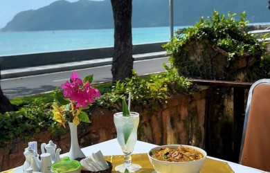Thưởng thức bữa sáng trọn vẹn tại Nhà hàng Hoa Biển Côn Đảo