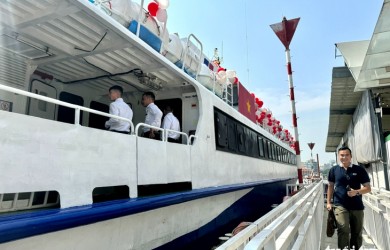 High-speed ferry route from downtown Ho Chi Minh city to Con Dao officially launched