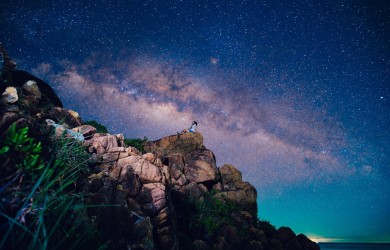 Photoshoot in Con Dao goes viral for its swiss-like scenery