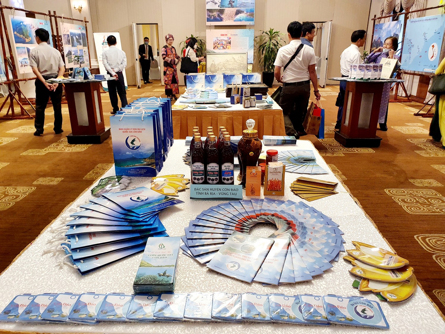 Specialists, products of Con Dao island to be displayed at Vietnam tourism event 2020