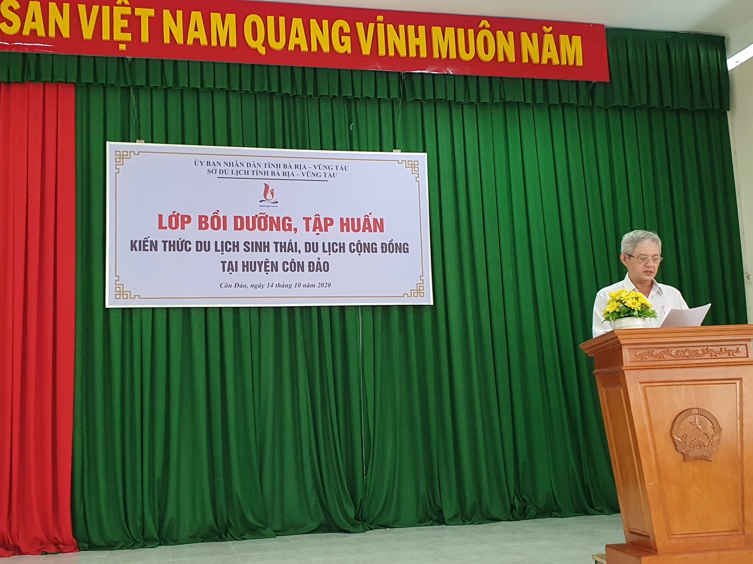 Bế giảng lớp bồi dưỡng nghiệp vụ du lịch Côn Đảo