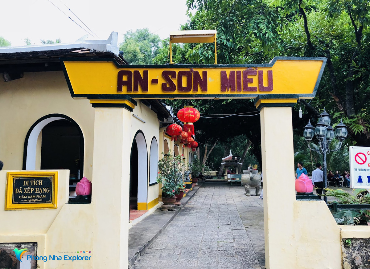 Miếu Bà thứ phi Hoàng Phi Yến