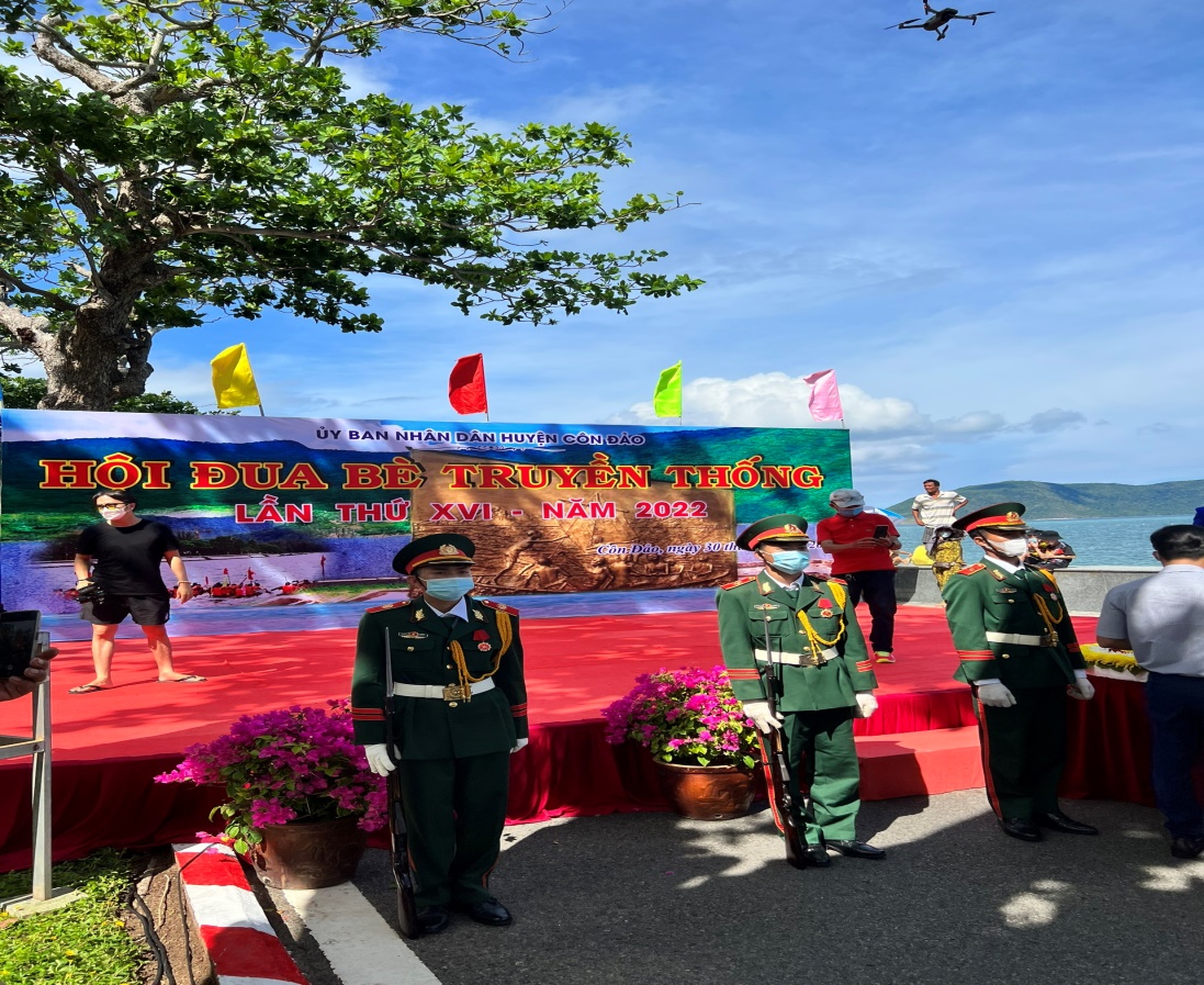 Lễ khai mac Hội đua bè Côn Đảo