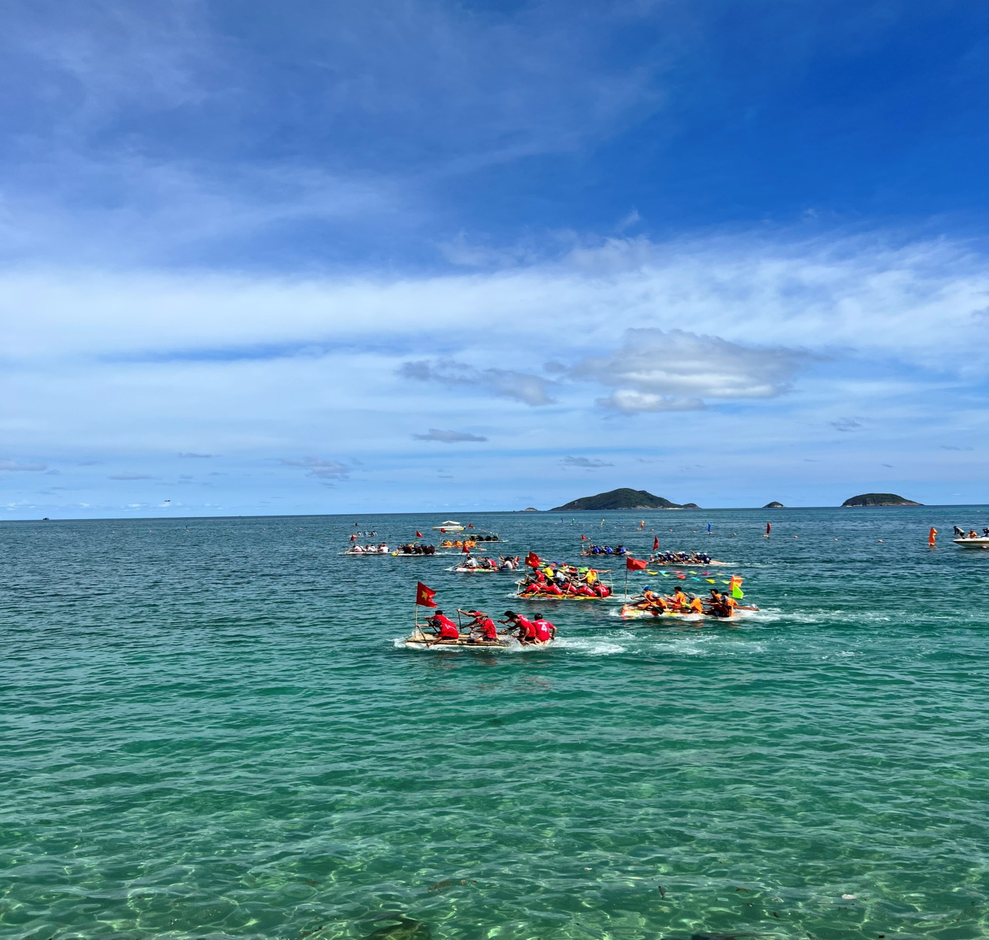 Đua bè Côn Đảo