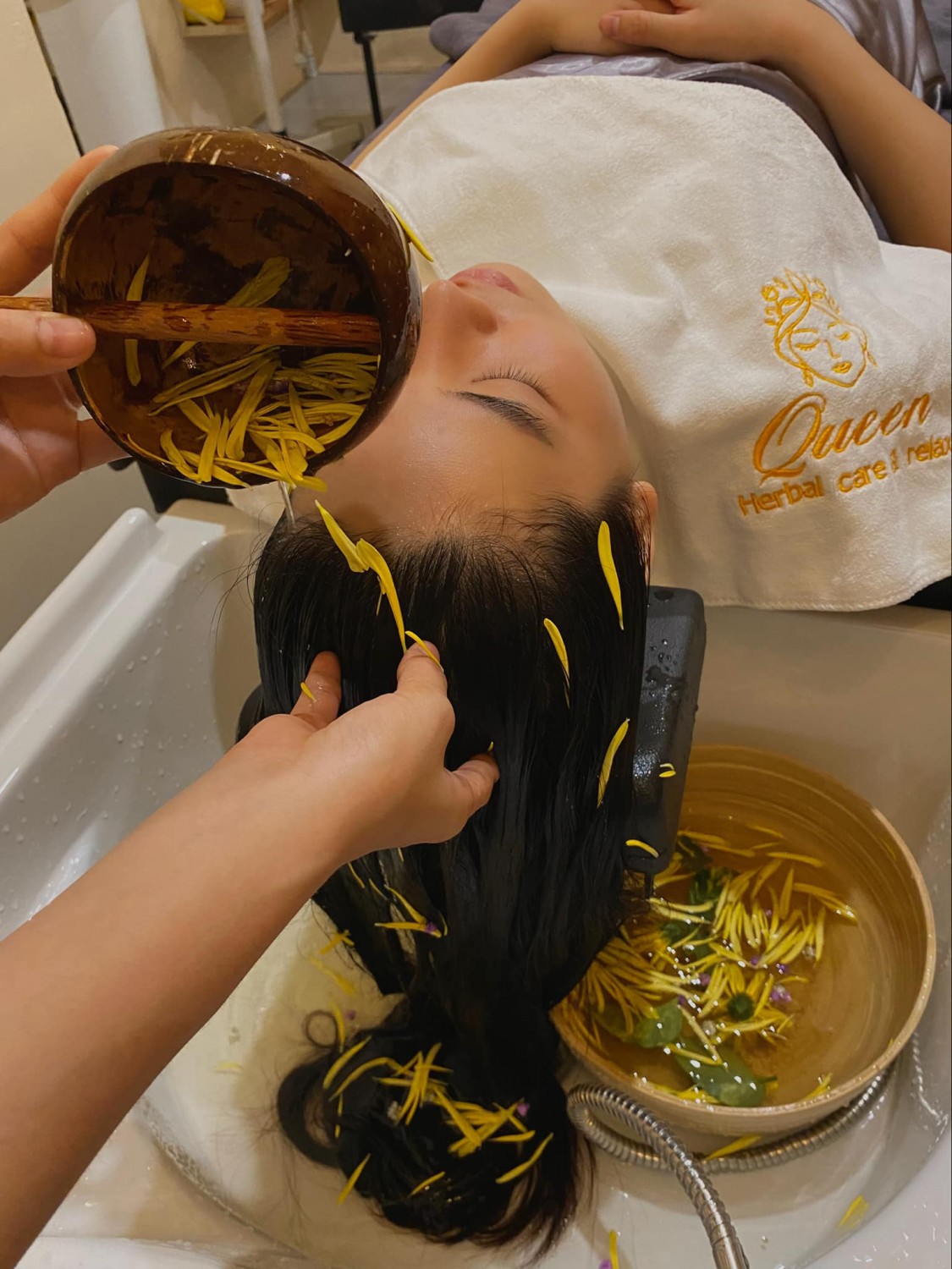 Queen Spa