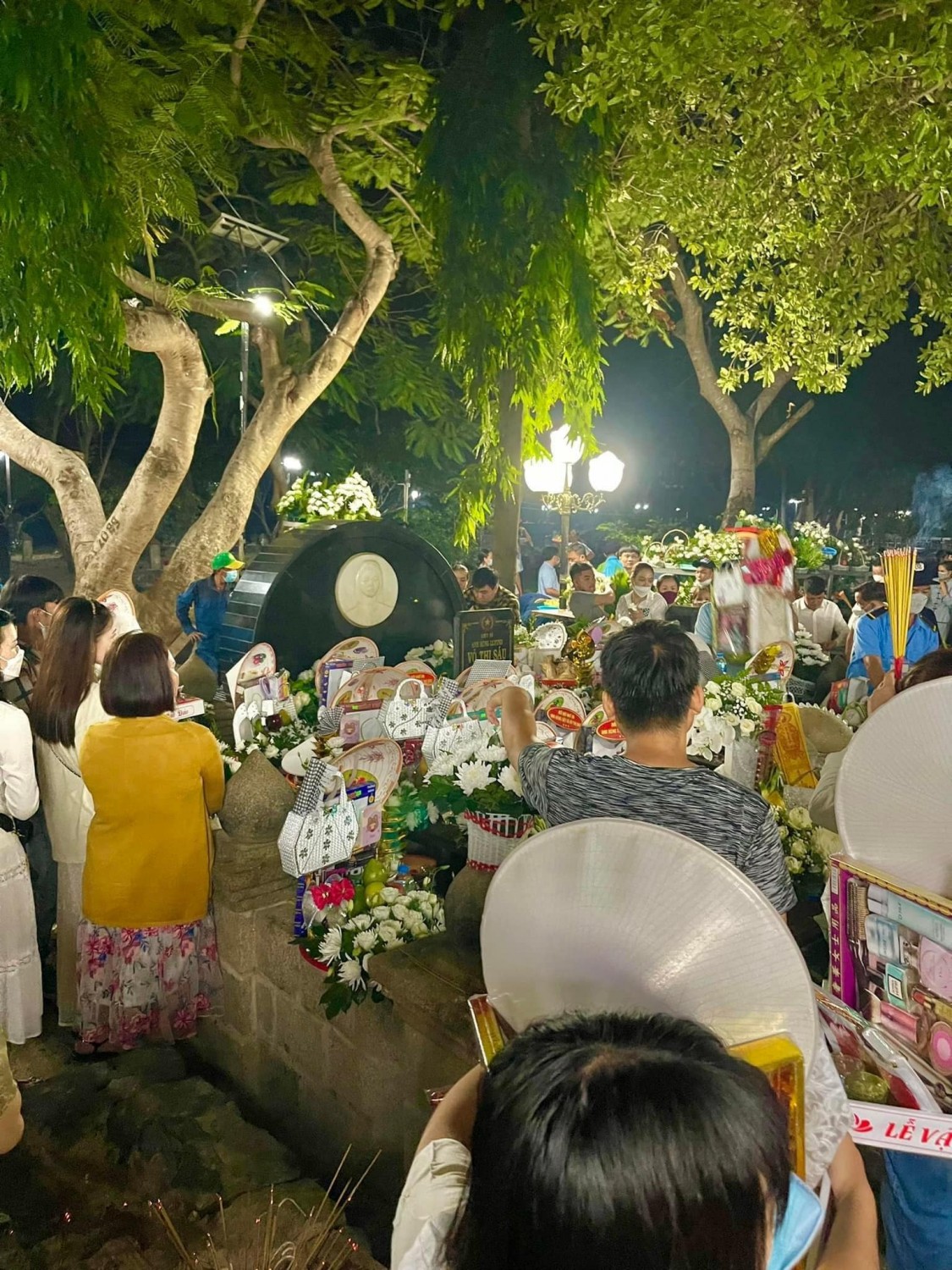 Tour du lịch tâm linh Côn Đảo, viếng mộ cô Sáu lọt vào Top 50 tour du lịch độc đáo tại Việt Nam