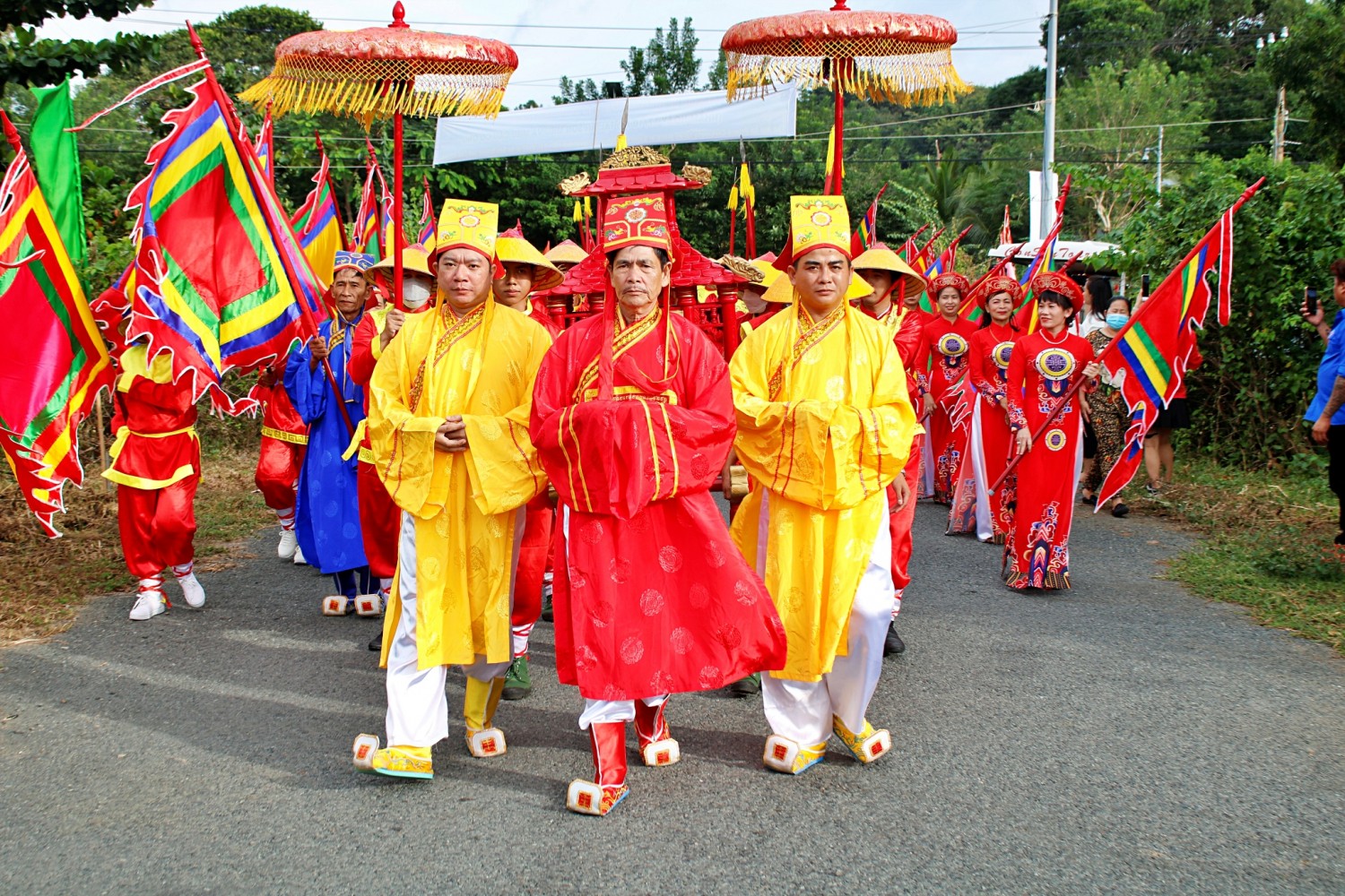 giỗ bà phi yến
