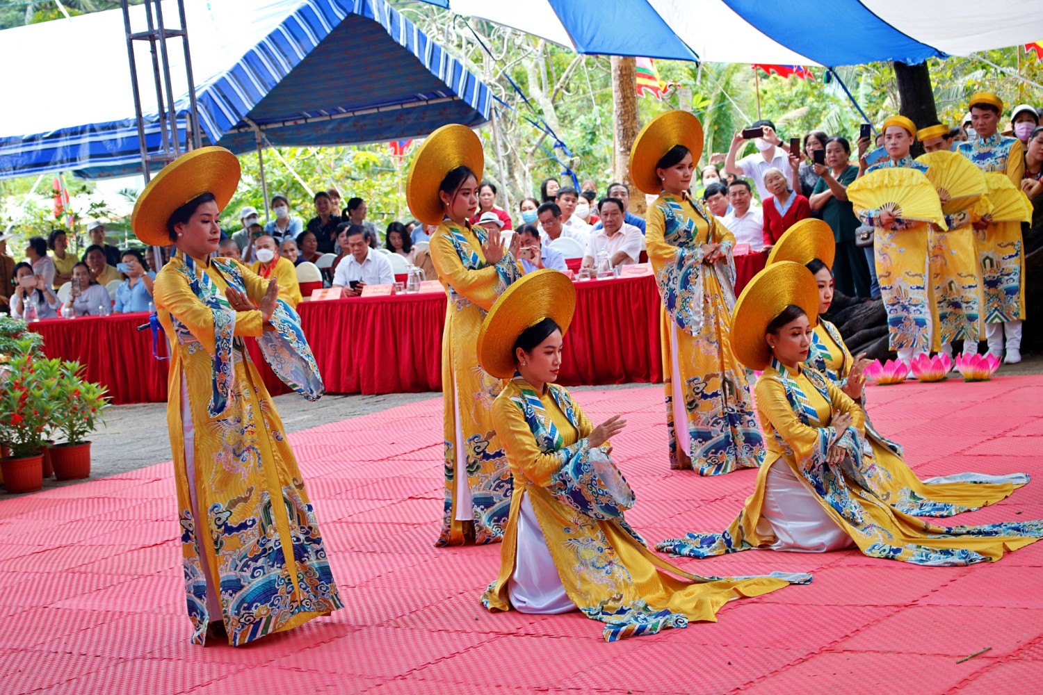 giỗ bà phi yến
