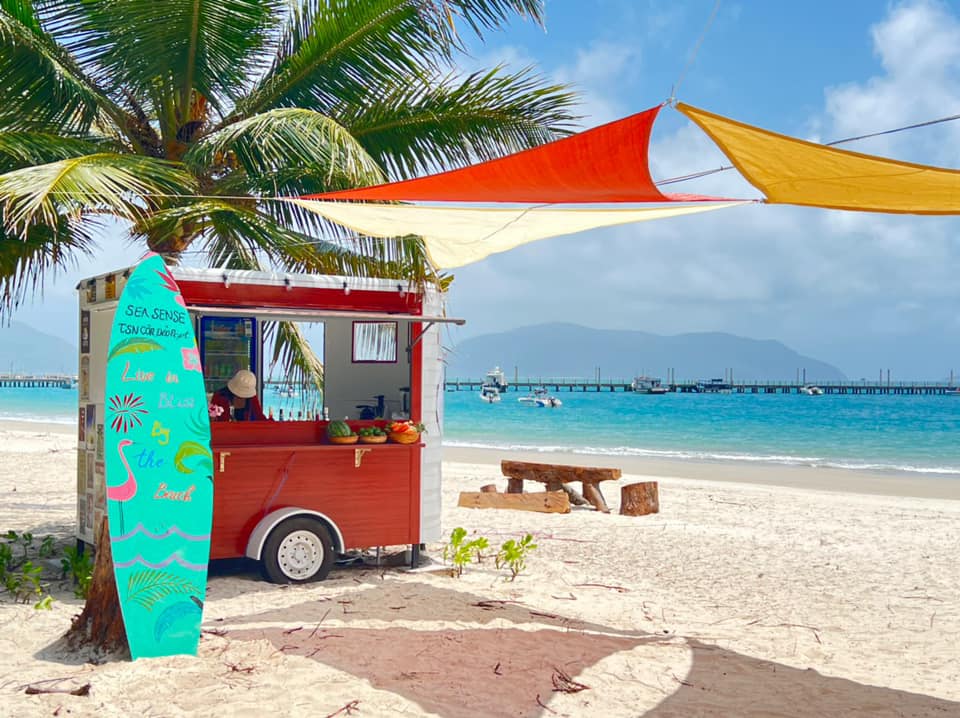 CÁC ẤN PHẨM XÚC TIẾN QUẢNG BÁ DU LỊCH HUYỆN CÔN ĐẢO/ Con Dao Travel Publications