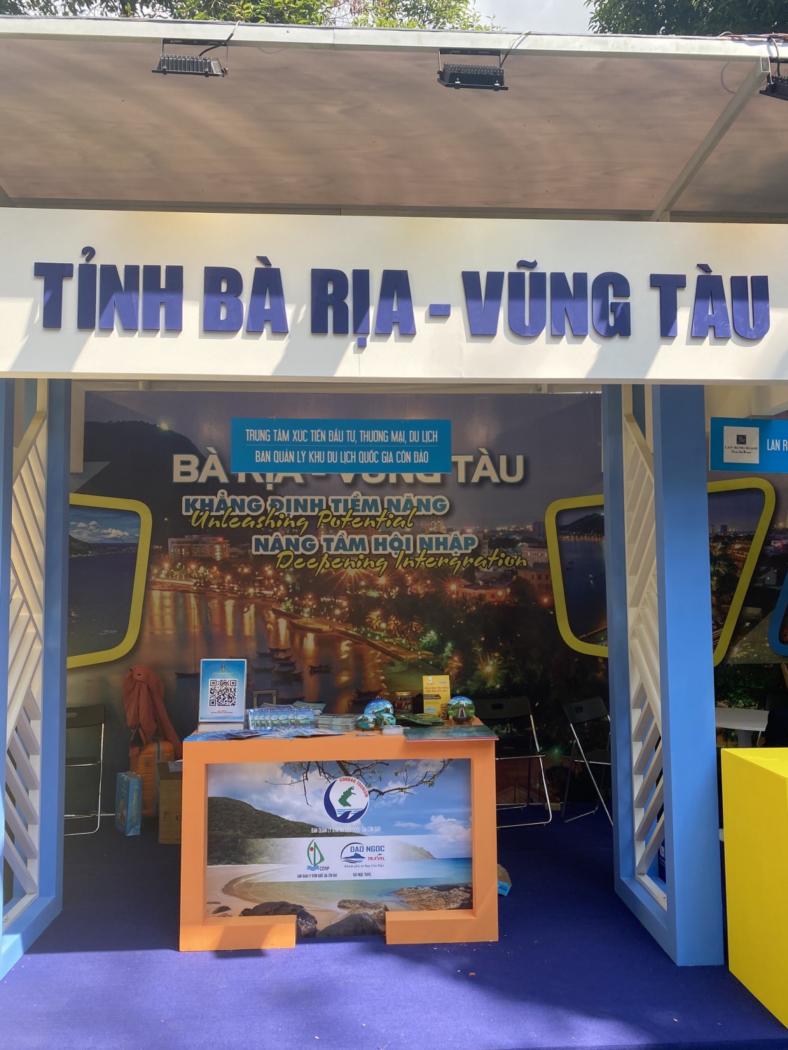 z4241745576011 50573d7ed6aad95686e8ebfd66d0a110