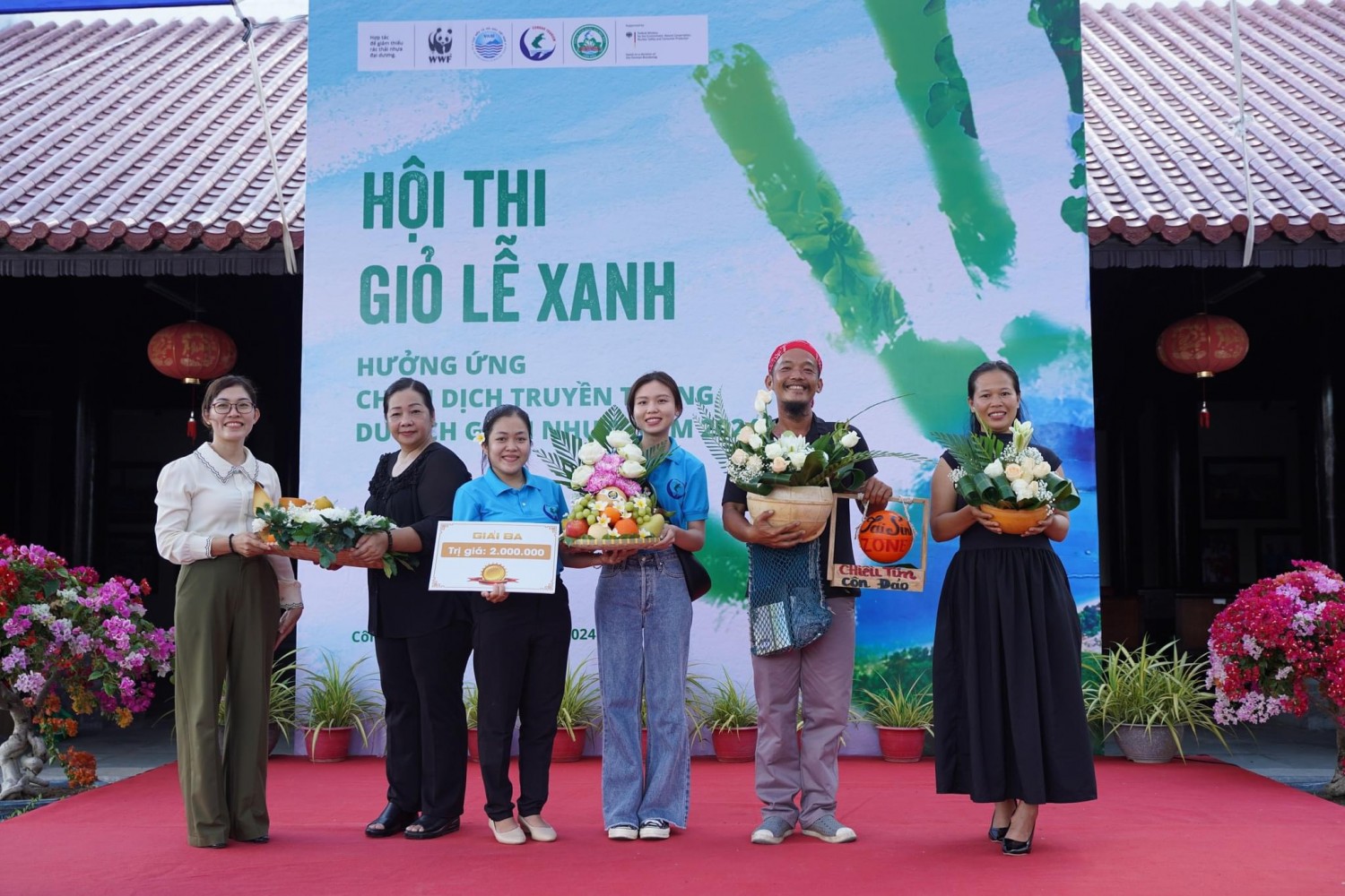 Trao giải Hội thi Giỏ lễ xanh