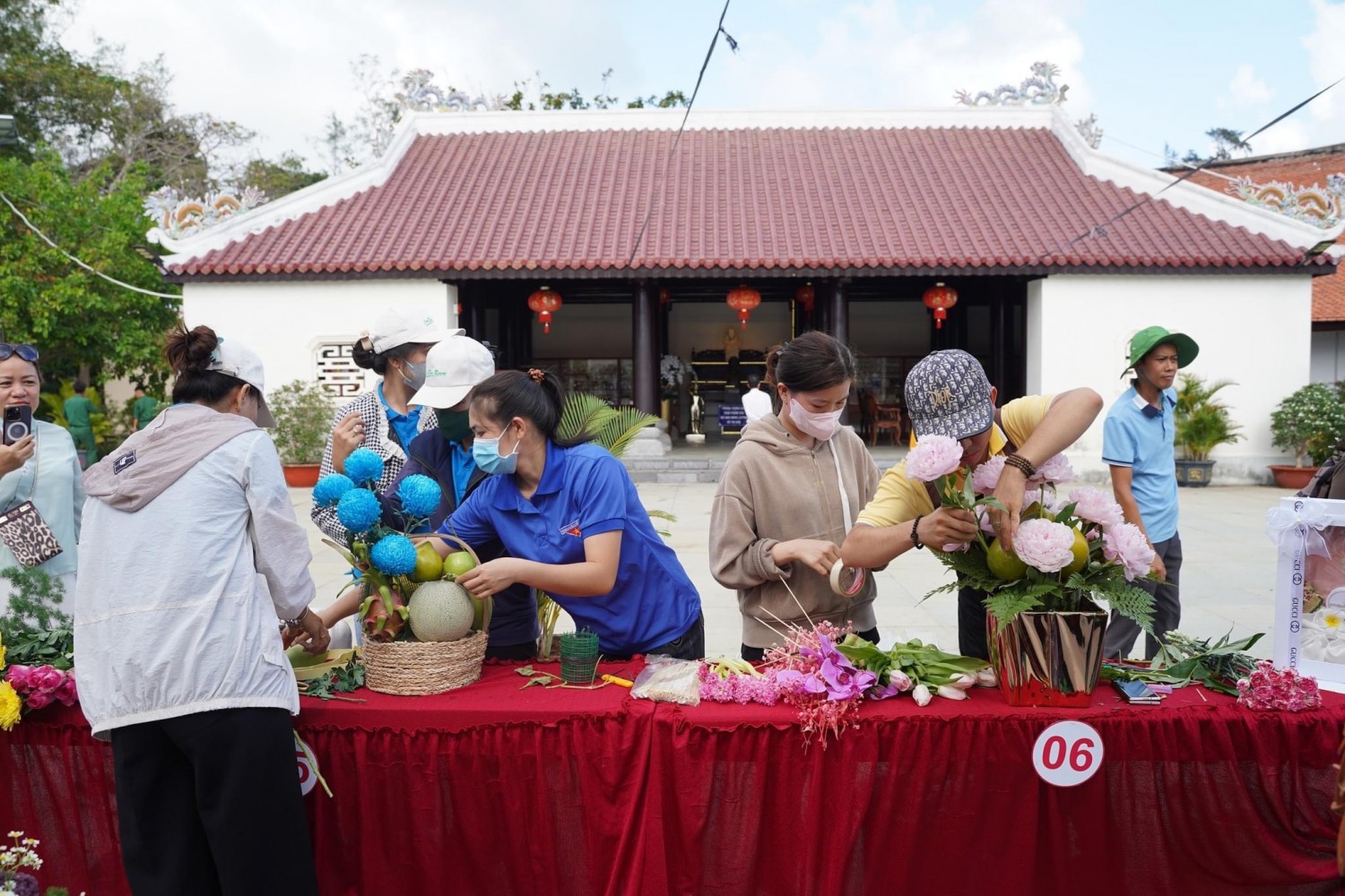 Không khí sôi động tại cuộc thi Giỏ lễ xanh