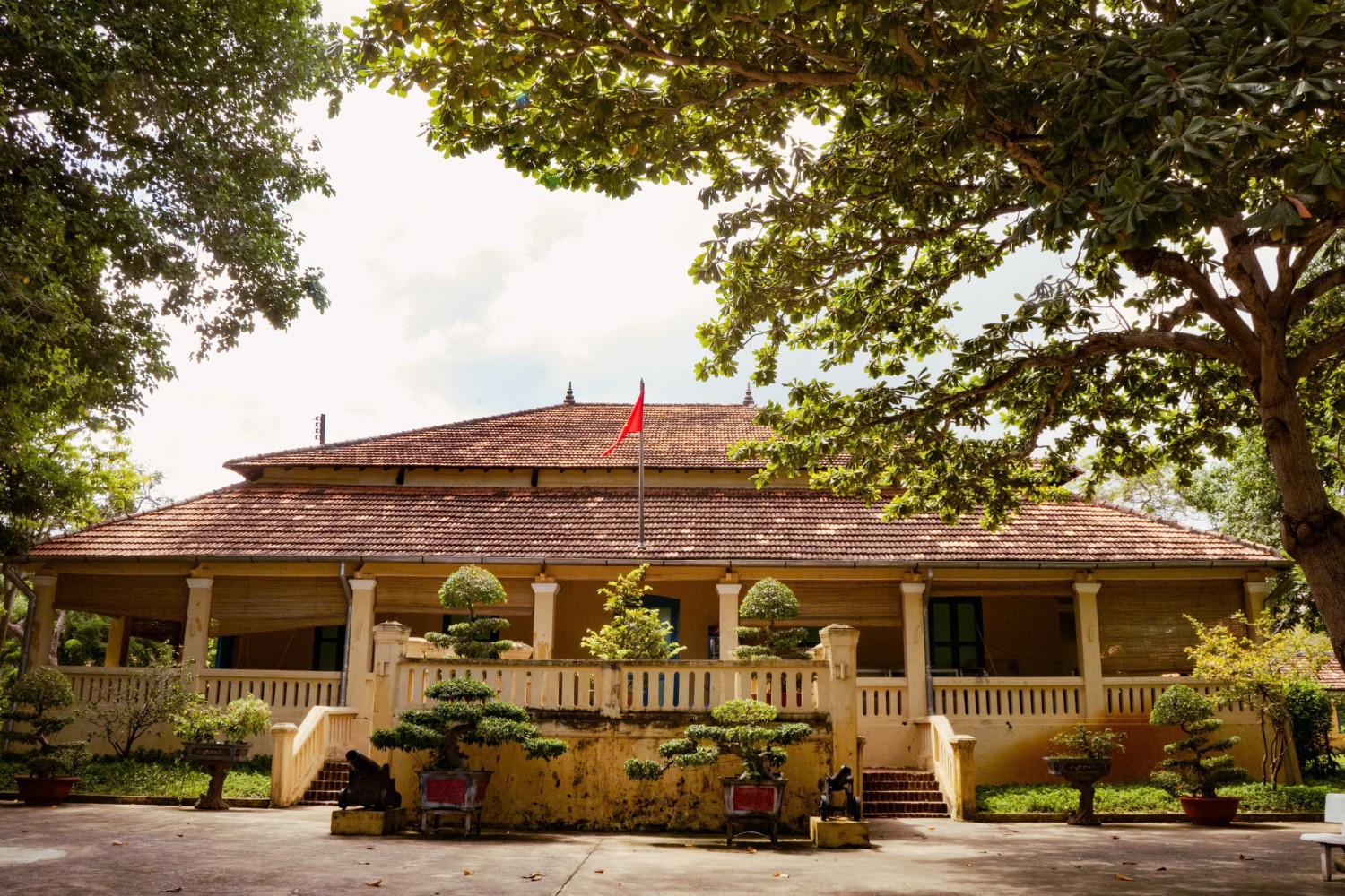 tham dinh chua dao chung nhan lich su hao hung cua con dao 174658