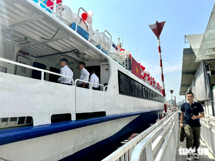 Khai trương tuyến tàu cao tốc từ quận 4 đi Côn Đảo