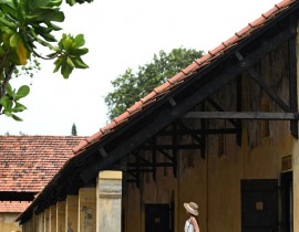 Nhà tù Phú Hải.jpg