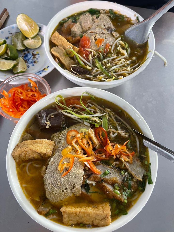 Địa điểm ăn uống
