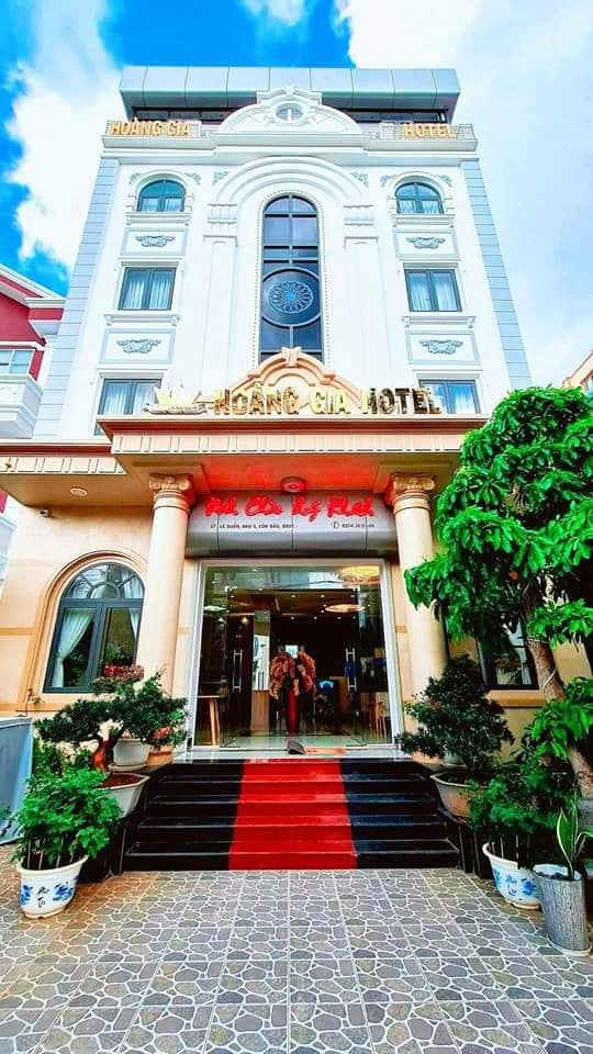 Khách sạn Hoàng Gia