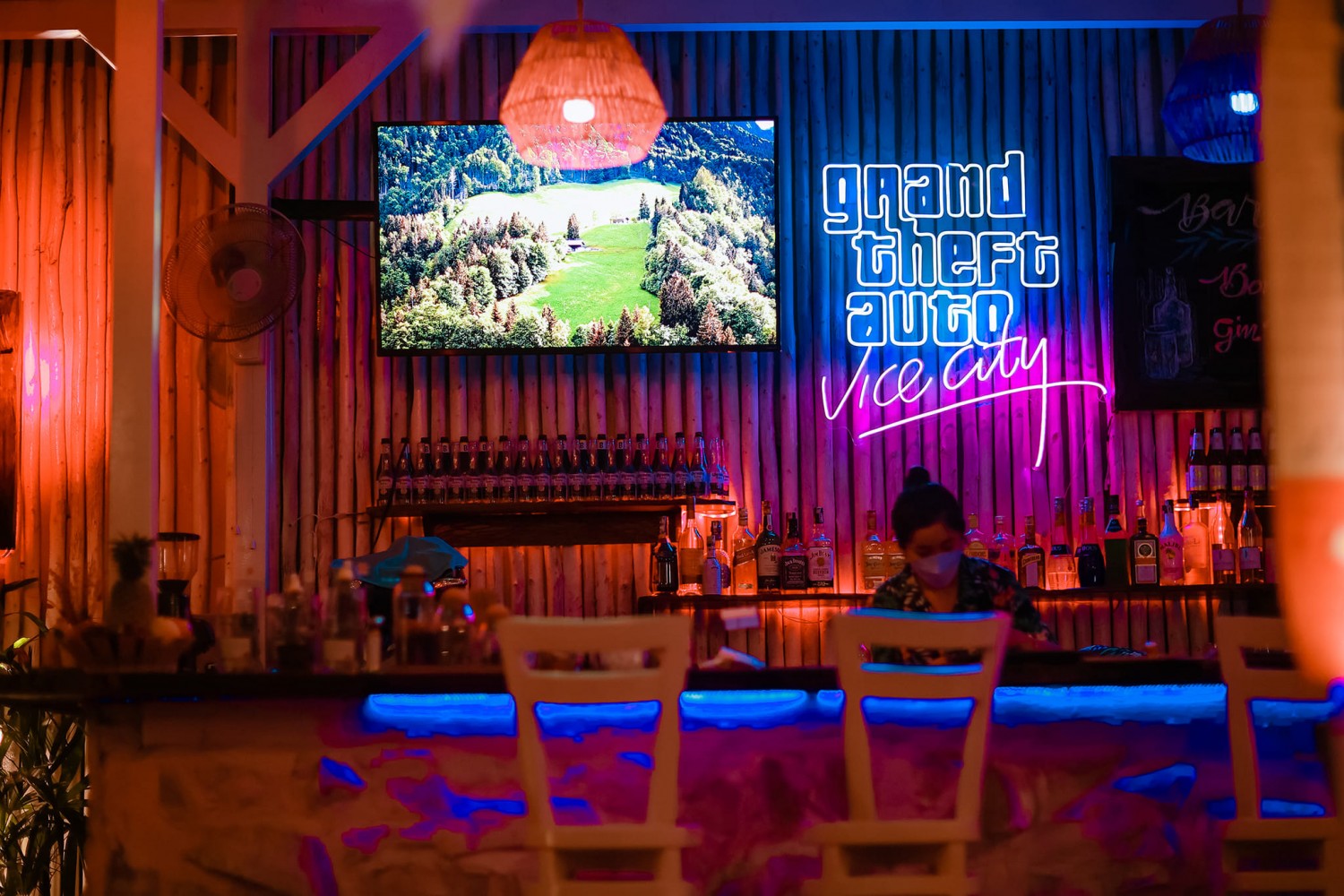 ULA Bar & Kitchen Côn Đảo