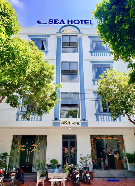 Sea hotel