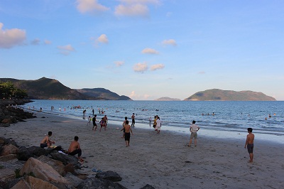 Bãi biển Vịnh Côn Sơn